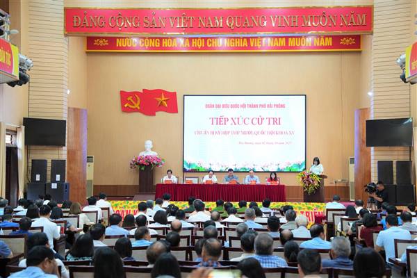 Cử tri các phường trung tâm phía Tây thành phố kiến nghị với Đoàn Đại biểu Quốc hội nhiều vấn đề dân sinh, tổ chức bộ máy và quản lý đô thị sau sáp nhập