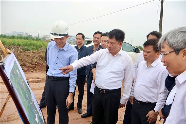 Phó Chủ tịch UBND thành phố Trần Văn Quân kiểm tra việc vận hành chính quyền địa phương hai cấp, đôn đốc tiến độ giải ngân vốn đầu tư công tại khu vực Gia Lộc