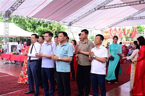 Phường Đông Hải khai mạc Lễ hội truyền thống Đền Phú Xá