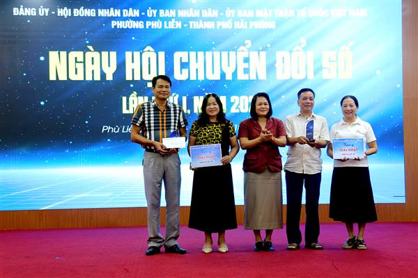 Phường Phù Liễn bế mạc Ngày hội Chuyển đổi số, trao giải các Cuộc thi và phát động Cuộc thi trực tuyến Tìm hiểu về Chuyển đổi số