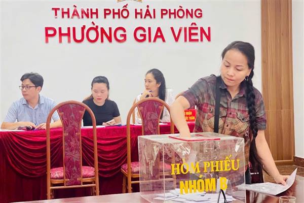 15 hộ dân bốc thăm xác định căn hộ tái thuê về các chung cư HH1-HH2, HH3-HH4 Đồng Quốc Bình