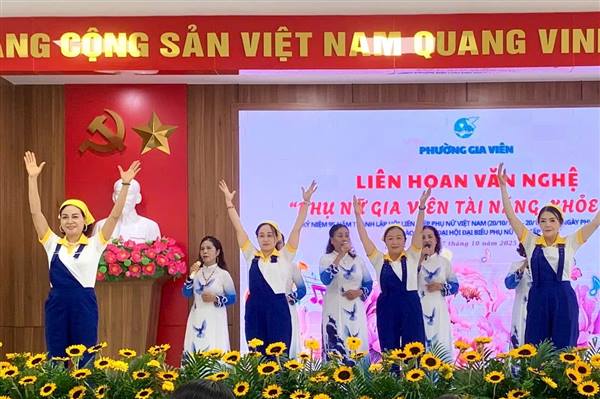 Liên hoan văn nghệ với chủ đề “Phụ nữ Gia Viên tài năng, khỏe đẹp”