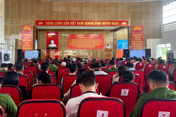 Đảng ủy xã Việt Khê quán triệt Nghị quyết Đại hội và triển khai Chuyên đề học tập năm 2025