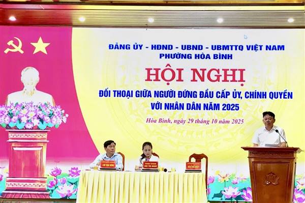 Lãnh đạo phường Hòa Bình đối thoại, lắng nghe và giải quyết kiến nghị chính đáng của Nhân dân