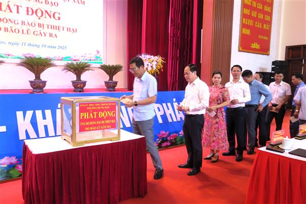 Ủy ban MTTQ Việt Nam phường Hưng Đạo phát động ủng hộ đồng bào bị thiệt hại do bão, lũ gây ra