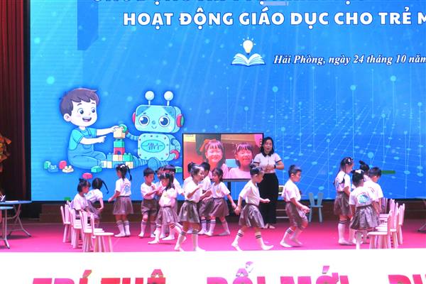 Phường An Dương quyết tâm đưa công nghệ và trí tuệ nhân tạo trở thành công cụ hỗ trợ đắc lực trong tổ chức các hoạt động giáo dục mầm non