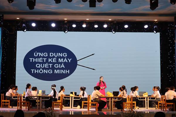 Hơn 800 cán bộ, giáo viên tham dự Chuyên đề “Phát triển hệ thống dạy học - đánh giá tự động bằng công nghệ lập trình ứng dụng”