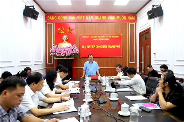 Phó Chủ tịch UBND thành phố Nguyễn Minh Hùng tiếp công dân định kỳ tháng 10/2025
