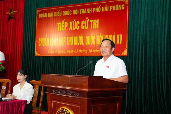 Đồng chí Lê Văn Hiệu, Phó Bí thư Thành ủy, Chủ tịch HĐND thành phố tiếp xúc cử tri khu vực Thủy Nguyên