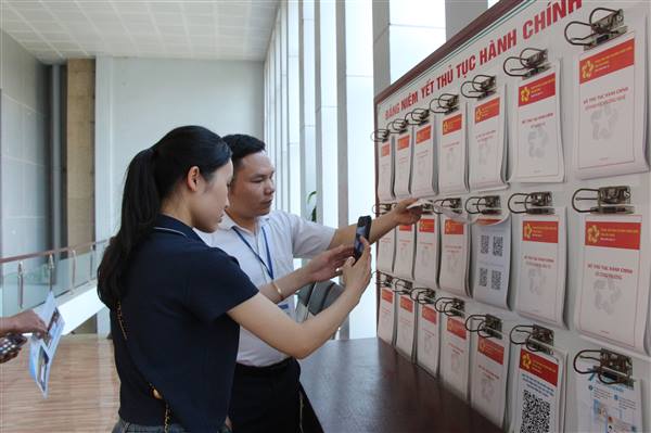 Tăng cường công khai thủ tục hành chính và xử lý hồ sơ trực tuyến từ Cổng Dịch vụ công quốc gia