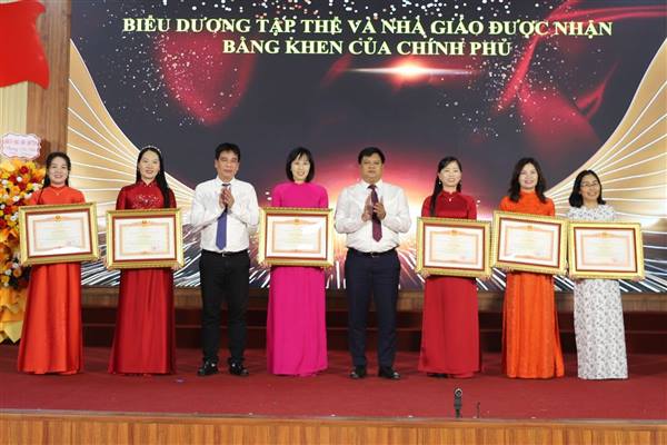 Phường An Hải kỷ niệm 43 năm Ngày Nhà giáo Việt Nam và biểu dương phong trào thi đua “hai tốt” năm học 2024- 2025