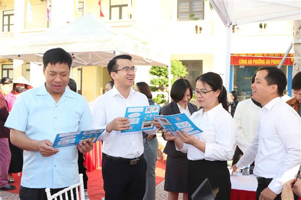 Phường An Phong triển khai mô hình “Ứng dụng tích hợp công nghệ số vào quản lý hành chính thông minh, phát triển thương mại điện tử, nông nghiệp công nghệ cao”