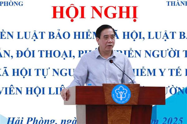 Tuyên truyền Luật BHXH, Luật BHYT đến hội viên phụ nữ phường Hồng Bàng