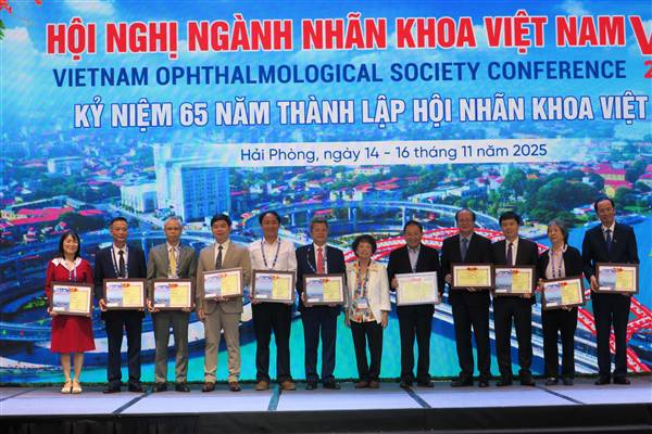 Gần 3.000 đại biểu tham dự Hội nghị ngành Nhãn khoa Việt Nam năm 2025