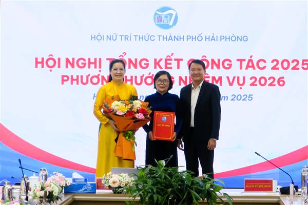 Công nhận Hội Nữ trí thức thành phố là thành viên của Liên hiệp các Hội Khoa học kỹ thuật thành phố