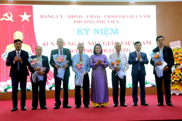Phường Phù Liễn kỷ niệm 43 năm ngày Nhà giáo Việt Nam (20/11/1982 – 20/11/2025)