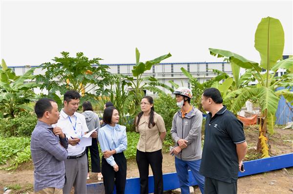 Phường Thiên Hương vận động hộ dân tự nguyện tháo dỡ công trình vi phạm