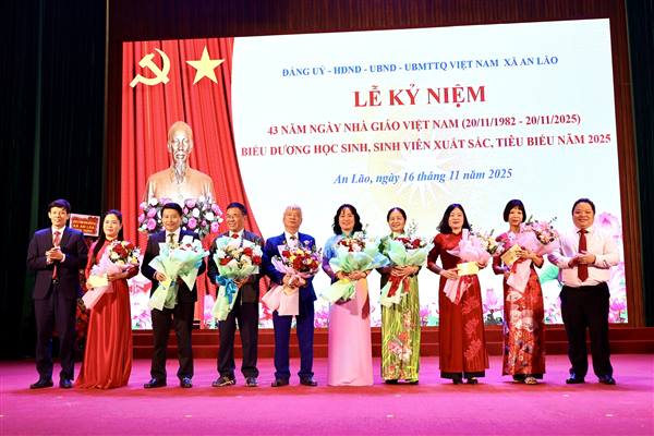 Xã An Lão tri ân các nhà giáo và vinh danh học sinh, sinh viên xuất sắc dịp kỷ niệm 43 năm Ngày Nhà giáo Việt Nam