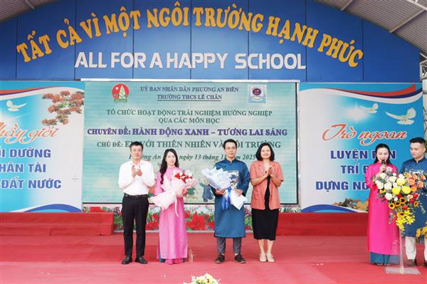 Chuyên đề “Hành động xanh - Tương lai sáng”: Khích lệ tinh thần yêu thiên nhiên, nâng cao ý thức bảo vệ môi trường trong học sinh