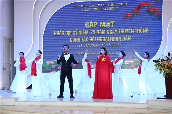 Kỷ niệm 75 năm Ngày truyền thống công tác đối ngoại nhân dân