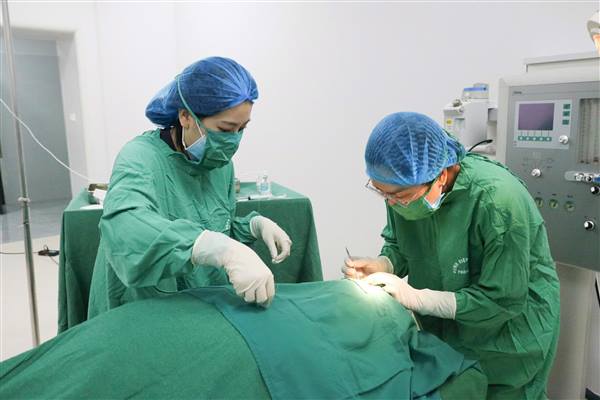 Bệnh viện Kiến An triển khai Chương trình phẫu thuật đặt ống silicon lệ mũi miễn phí cho bệnh nhân có hoàn cảnh khó khăn