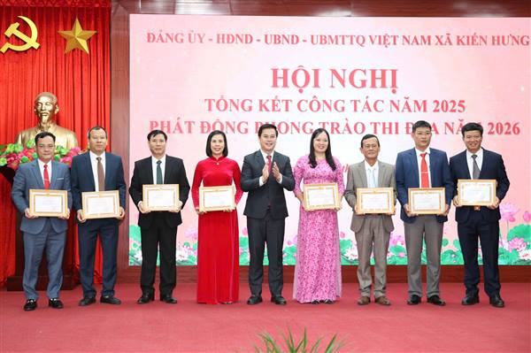 Xã Kiến Hưng phát động phong trào thi đua năm 2026 với chủ đề “Tiếp tục đổi mới phương thức lãnh đạo của Đảng theo tinh thần ‘6 rõ’; thu hút đầu tư, mở rộng không gian kinh tế”