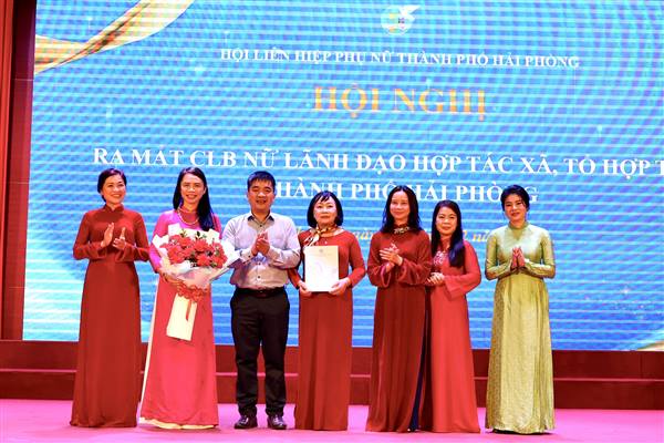Hội Liên hiệp Phụ nữ thành phố ra mắt Câu lạc bộ Nữ lãnh đạo hợp tác xã, Tổ hợp tác thành phố