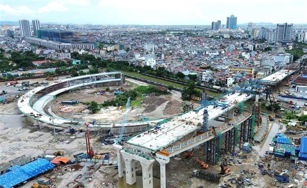 Tổ chức phân luồng giao thông phục vụ thi công cầu Nguyễn Trãi