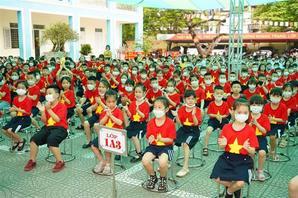 Báo cáo tổng hợp tình hình thực hiện nhiệm vụ phát triển kinh tế - xã hội tháng 8 và 8 tháng, một số nhiệm vụ trọng tâm các tháng cuối năm 2025