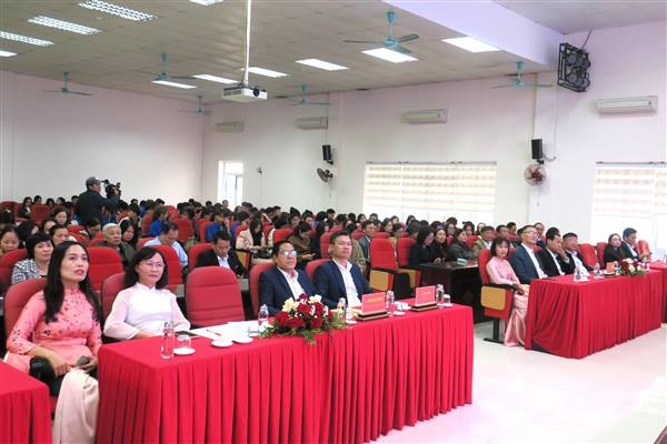 Mít tinh hưởng ứng Ngày Dân số Việt Nam 26/12 nhân Tháng hành động quốc gia về Dân số năm 2025 