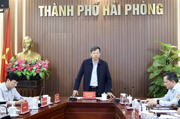 Phó Chủ tịch Thường trực UBND thành phố Lê Anh Quân tiếp công dân định kỳ tháng 11/2025