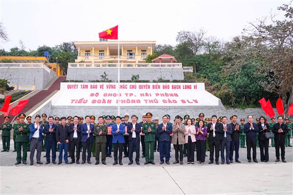 Chủ tịch UBND thành phố Lê Ngọc Châu chỉ đạo Đặc khu Bạch Long Vĩ tập trung hoàn thành 03 trụ cột phát triển bền vững