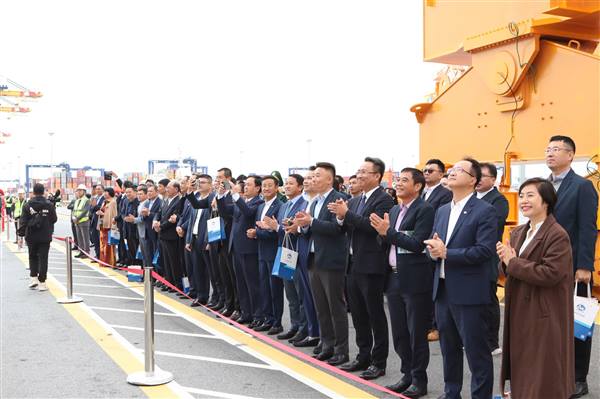 Cảng Hải Phòng ghi dấu mốc với TEU thứ 2 triệu thông qua trong năm 2025