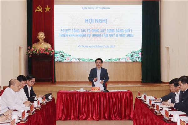 Đẩy mạnh tuyên truyền, quán triệt mục tiêu, yêu cầu, nhiệm vụ của công cuộc sắp xếp, tinh gọn tổ chức bộ máy