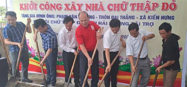 Hội Chữ thập đỏ tỉnh Hải Dương hỗ trợ xây Nhà Chữ thập đỏ cho gia đình có hoàn cảnh khó khăn tại xã Kiến Hưng, huyện Kiến Thụy

