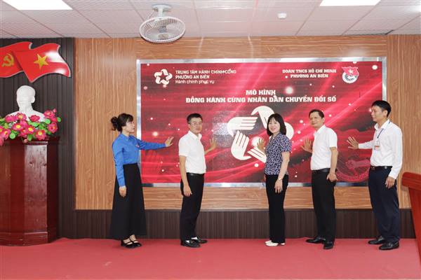 Phường An Biên ra mắt mô hình “Đồng hành cùng Nhân dân chuyển đổi số” giải quyết thủ tục hành chính