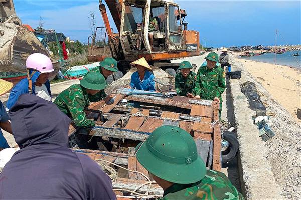 Chuẩn bị sẵn sàng tốt nhất các điều kiện để chủ động phòng, chống và khắc phục hậu quả do bão, lũ, mưa lớn gây ra