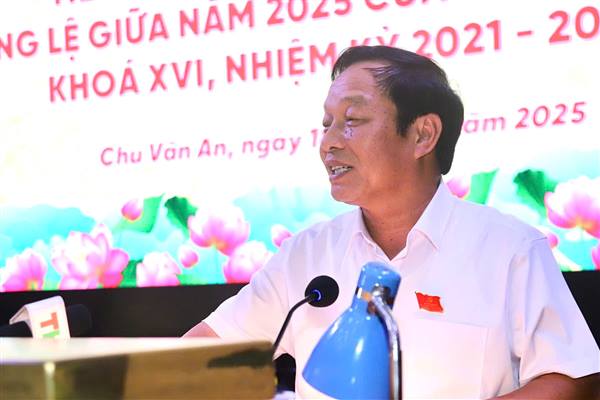 Lãnh đạo thành phố tiếp xúc cử tri tại nơi bầu cử chuẩn bị Kỳ họp thường lệ giữa năm 2025 HĐND thành phố khóa XVI
