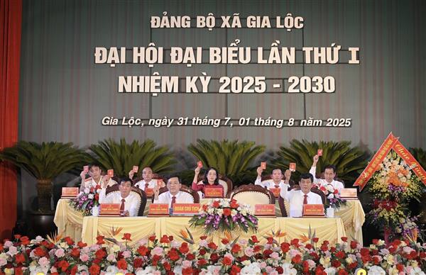 225 đại biểu dự Phiên trù bị Đại hội đại biểu Đảng bộ xã Gia Lộc lần thứ I, nhiệm kỳ 2025-2030