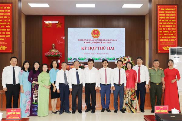 Kỳ họp thứ 2 HĐND phường Hồng An bổ sung nhiệm vụ, giải pháp trọng tâm phát triển kinh tế - xã hội những tháng cuối năm 2025
