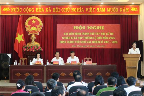 Đại biểu HĐND thành phố tiếp xúc cử tri tại xã Kiến Thụy