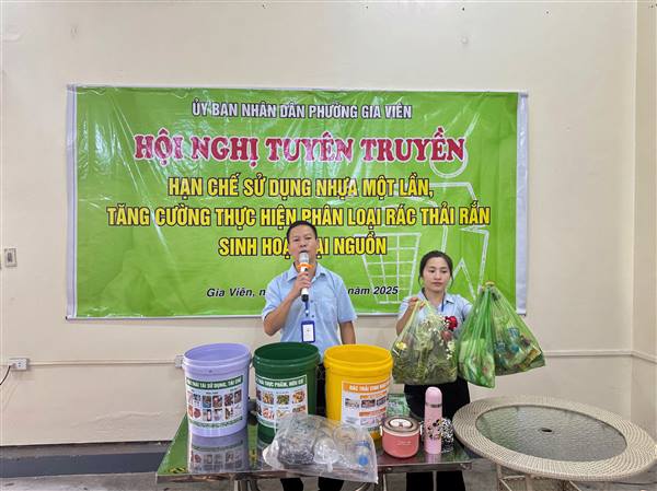 Phường Gia Viên tuyên truyền người dân hạn chế sử dụng nhựa một lần và phân loại chất thải rắn sinh hoạt tại nguồn 