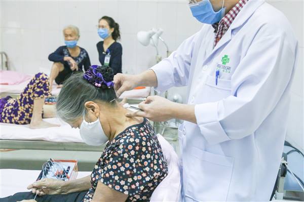 Tăng cường quản lý hoạt động khám, chữa bệnh y học cổ truyền trên địa bàn thành phố