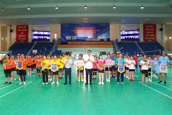 Khai mạc Giải Bóng chuyền hơi chào mừng Đại hội đại biểu Đảng bộ phường Phù Liễn lần thứ I, nhiệm kỳ 2025 – 2030