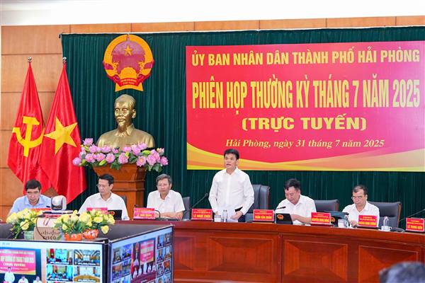  Phiên họp thường kỳ UBND thành phố tháng 7: Quyết liệt thực hiện các nhiệm vụ trọng tâm, phấn đấu giải ngân trên 100% kế hoạch vốn đầu tư công năm 2025









