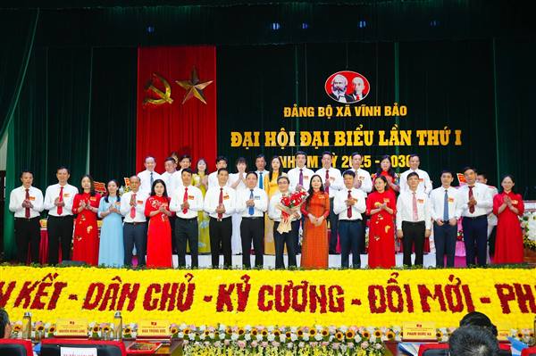 Phấn đấu xây dựng xã Vĩnh Bảo trở thành đô thị công nghiệp, trung tâm thương mại dịch vụ cấp vùng và nhà ở sinh thái, bền vững
