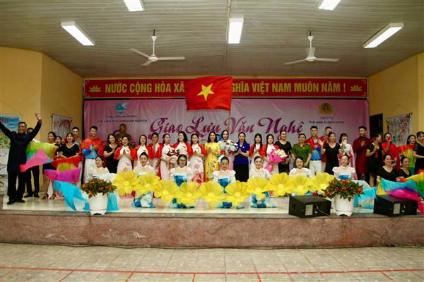 Gần 840 nữ phạm nhân Trại giam Xuân Nguyên tham gia giao lưu văn nghệ “Vì ngày mai tươi sáng”
