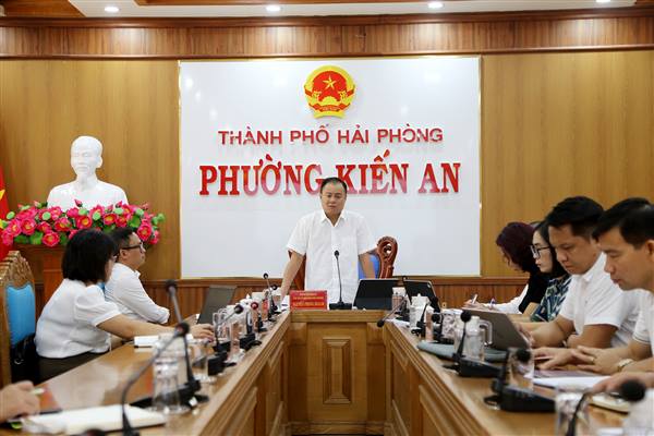 UBND phường Kiến An họp đánh giá tình hình kinh tế xã hội tháng 7, triển khai nhiệm vụ trọng tâm những tháng cuối năm 2025









