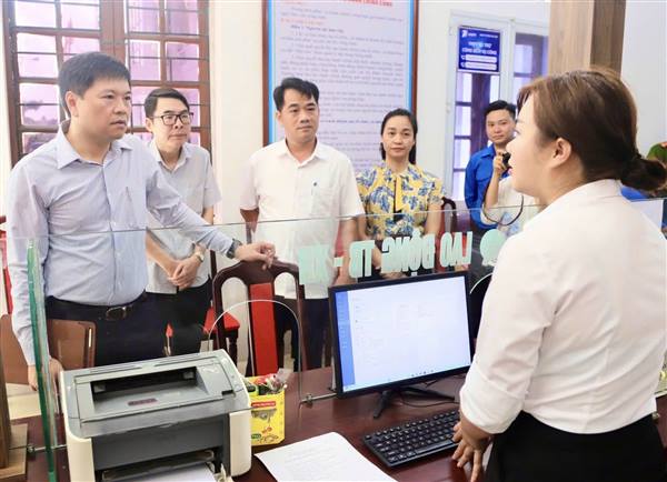 UBND thành phố triển khai kế hoạch kiểm tra&nbsp;công tác cải cách hành chính năm 2025,&nbsp;chấn chỉnh tiến độ, hiệu quả và chất lượng thực hiện nhiệm vụ 