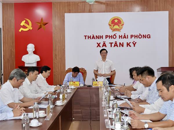 Lãnh đạo thành phố làm việc với xã Tân Kỳ về vận hành mô hình chính quyền địa phương 2 cấp và công tác xây dựng tổ chức cơ sở đảng